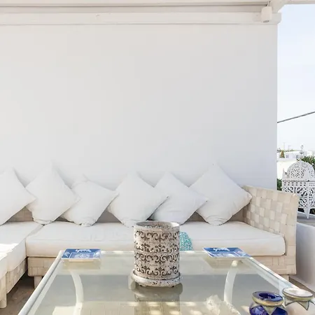 Casa de Férias Bougainvillea Chora House Down Town Location *