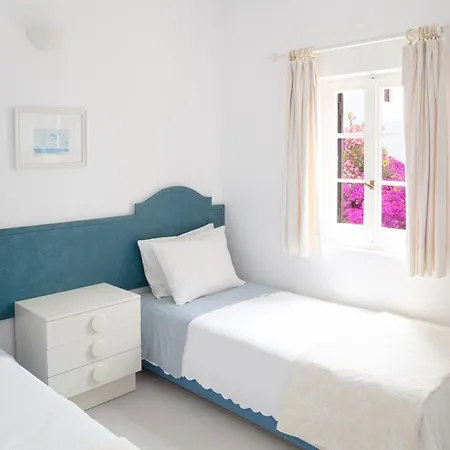 Bougainvillea Chora House Down Town Location Casa de Férias