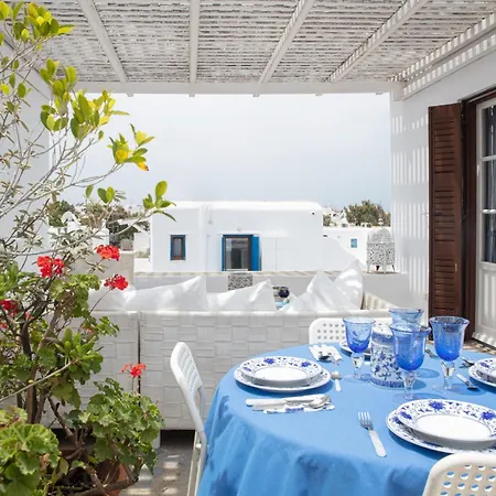 Hébergement de vacances Bougainvillea Chora House Down Town Location